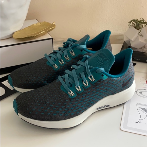 NWT Nike Air Zoom Pegasus 35 running shoes - Picture 7 of 8